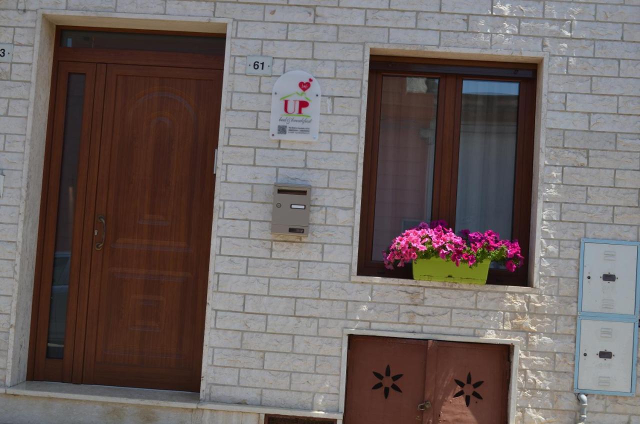 Up Bed & Breakfast Carosino Bagian luar foto